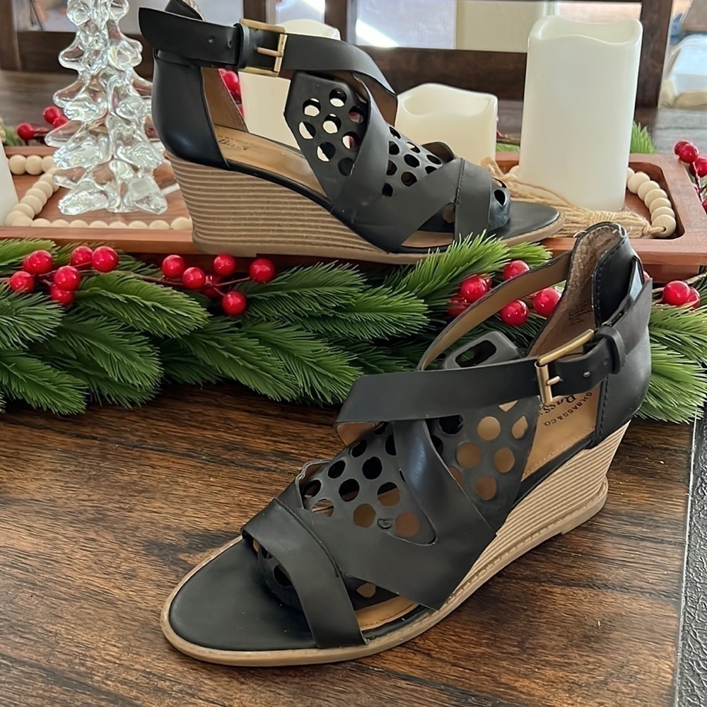 GH Bass & Co RENAE wedges black faux leather open toe sandal heels | size 9 - Picture 2 of 10